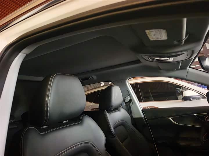 Фото 14 - Chery Tiggo 8