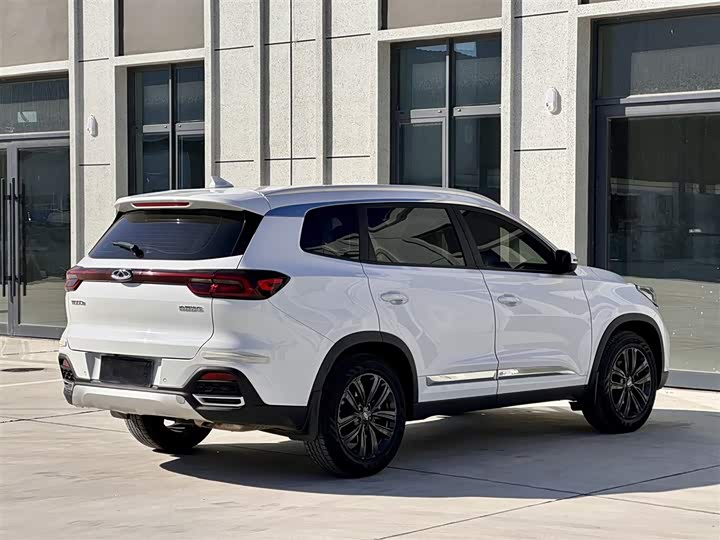 Фото 9 - Chery Tiggo 8