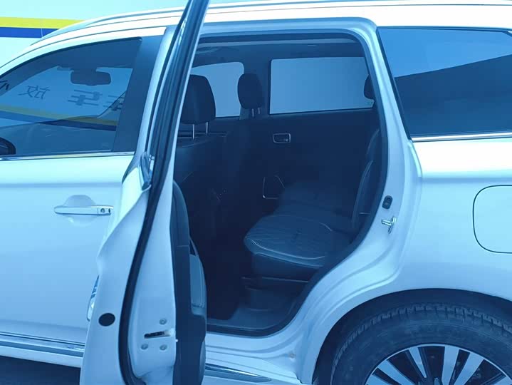 Фото 11 - Mitsubishi Outlander