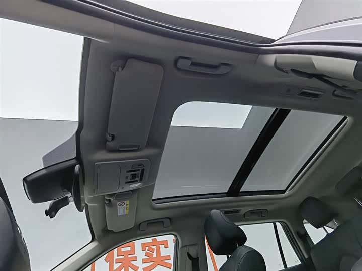 Фото 14 - Toyota Highlander