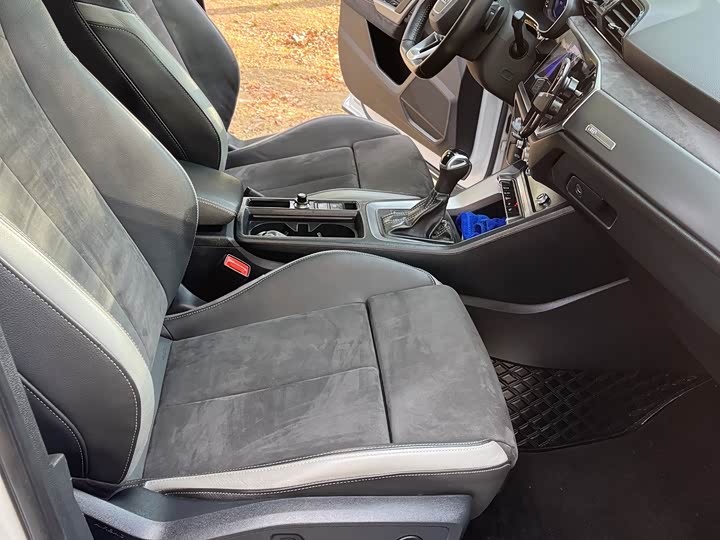 Фото 14 - Audi Q3