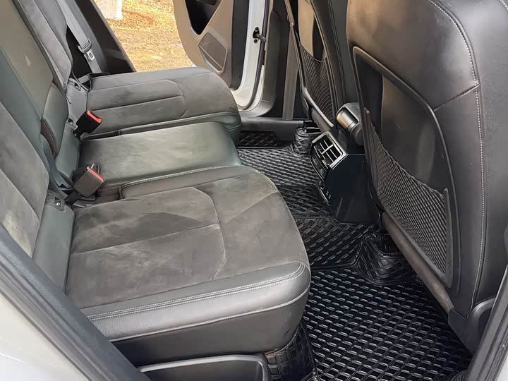 Фото 15 - Audi Q3