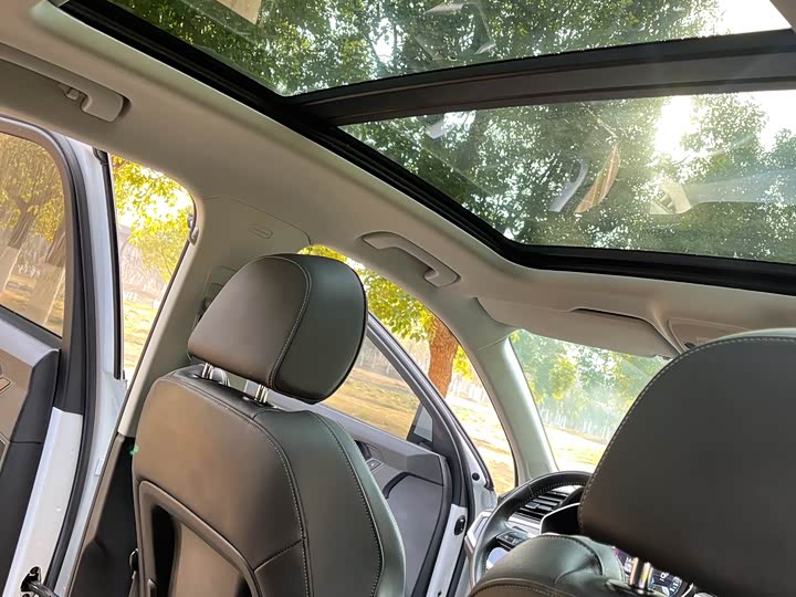 Фото 17 - Audi Q3