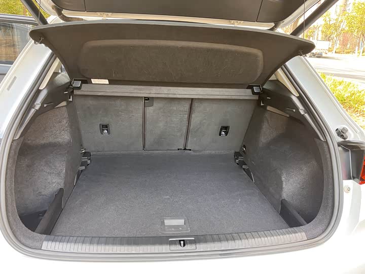 Фото 18 - Audi Q3