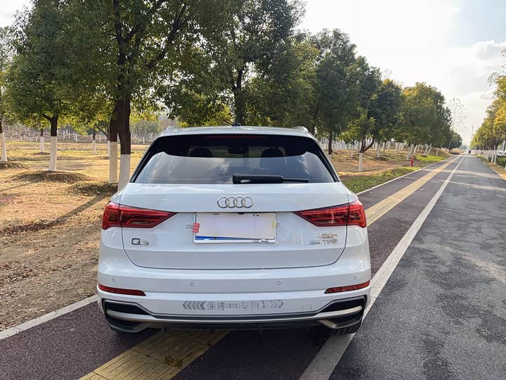 Фото 5 - Audi Q3