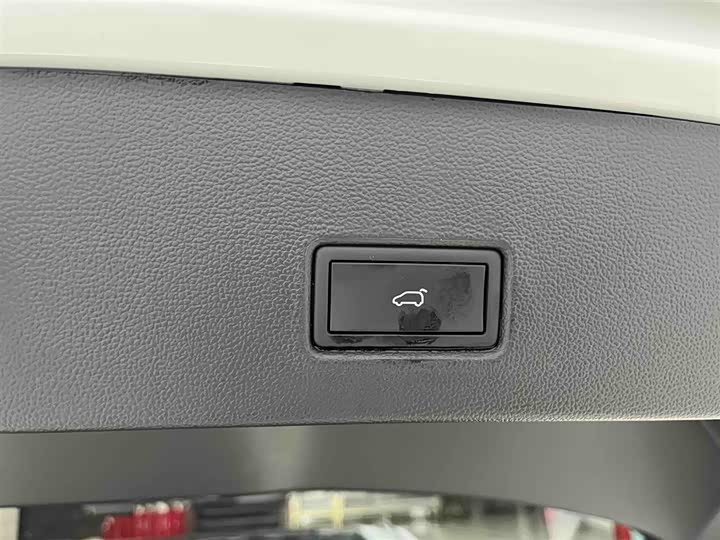 Фото 17 - Volkswagen T-Roc