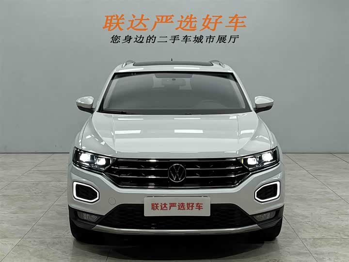 Фото 22 - Volkswagen T-Roc