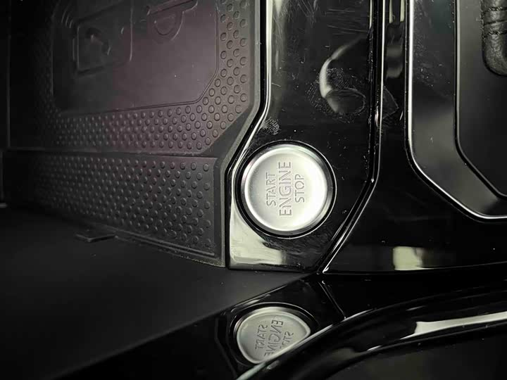 Фото 4 - Volkswagen T-Roc