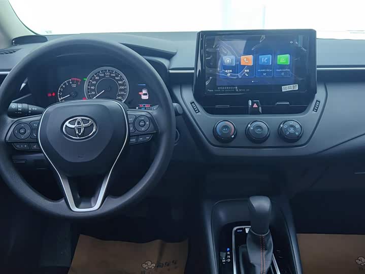 Фото 12 - Toyota Corolla