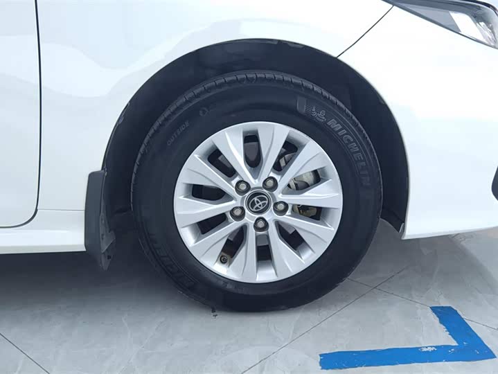 Фото 6 - Toyota Corolla