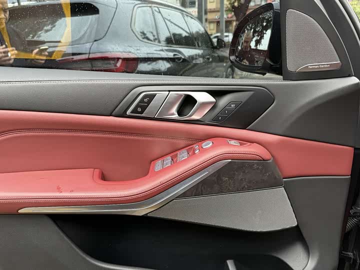 Фото 13 - BMW X5