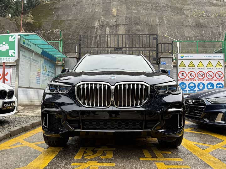 Фото 2 - BMW X5