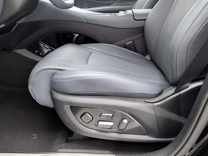 Фото 20 - BYD Sea Lion 07 DM-i Hybrid