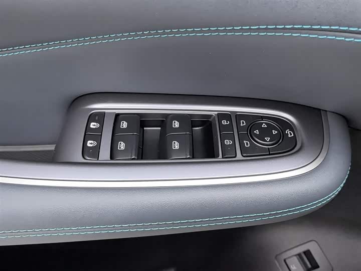 Фото 9 - BYD Sea Lion 07 DM-i Hybrid