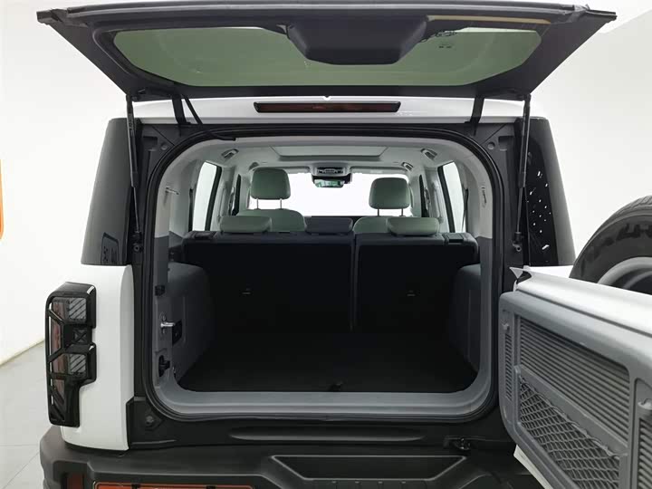 Фото 16 - BAIC Beijing BJ40 Hybrid