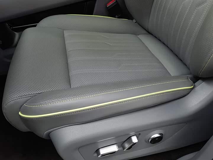 Фото 20 - BAIC Beijing BJ40 Hybrid