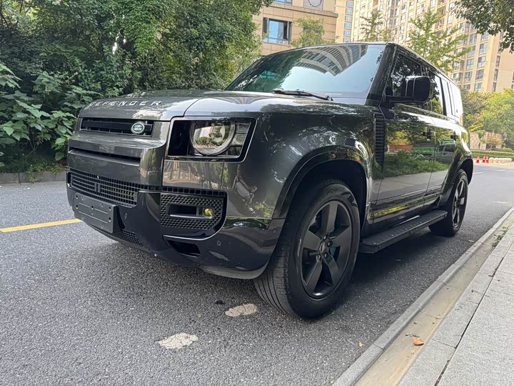 Фото 1 - Land Rover Defender