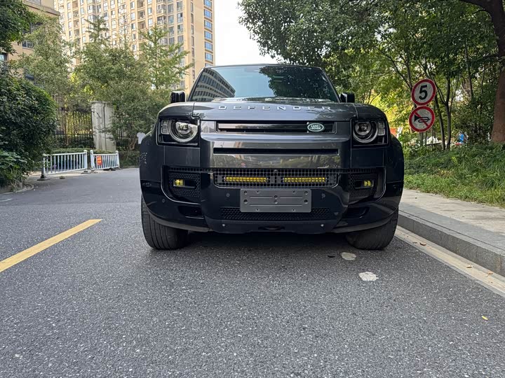 Фото 3 - Land Rover Defender