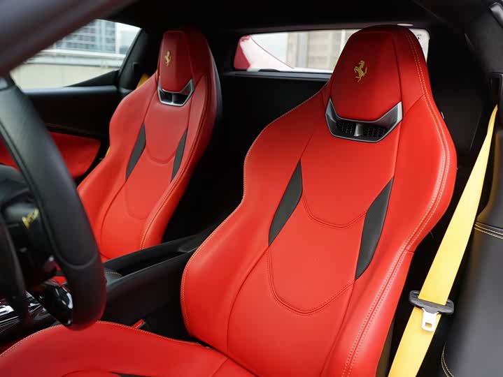 Фото 6 - Ferrari 296