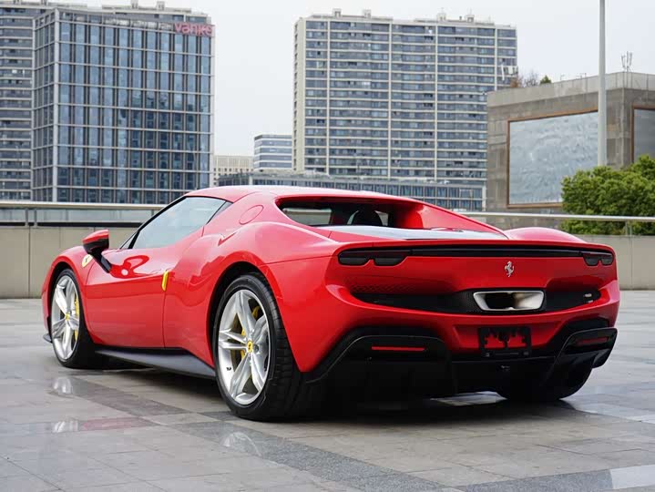 Фото 8 - Ferrari 296