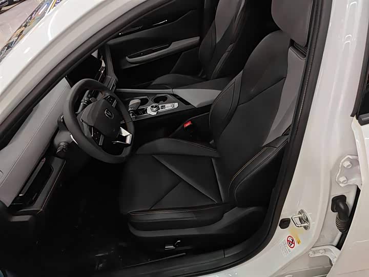 Фото 6 - Changan UNI-V