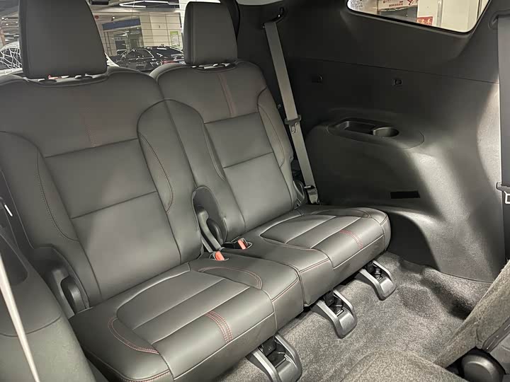 Фото 16 - Chevrolet Blazer