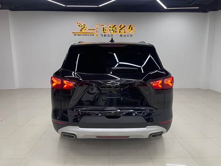 Фото 17 - Chevrolet Blazer