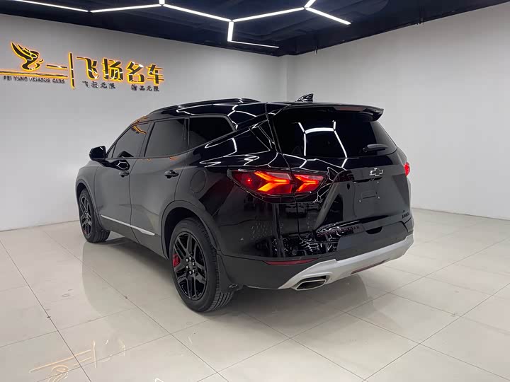 Фото 19 - Chevrolet Blazer