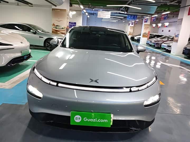 Фото 3 - XPeng P7