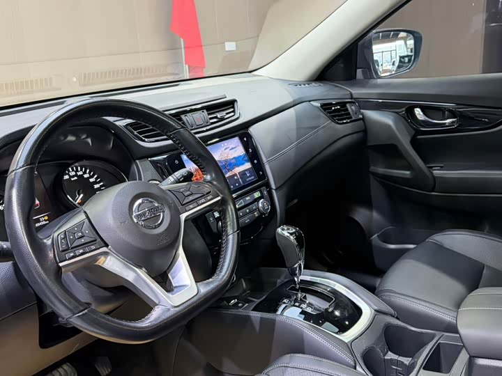 Фото 7 - Nissan X-Trail