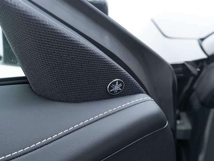 Фото 18 - Zeekr 001