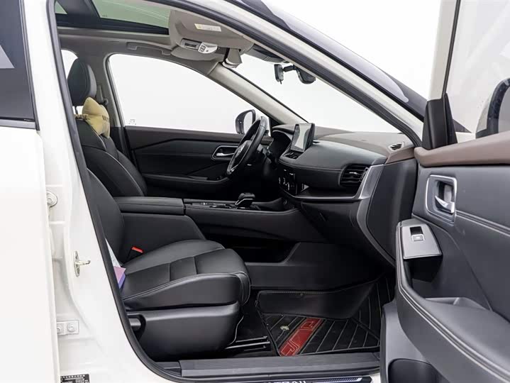 Фото 15 - Nissan X-Trail