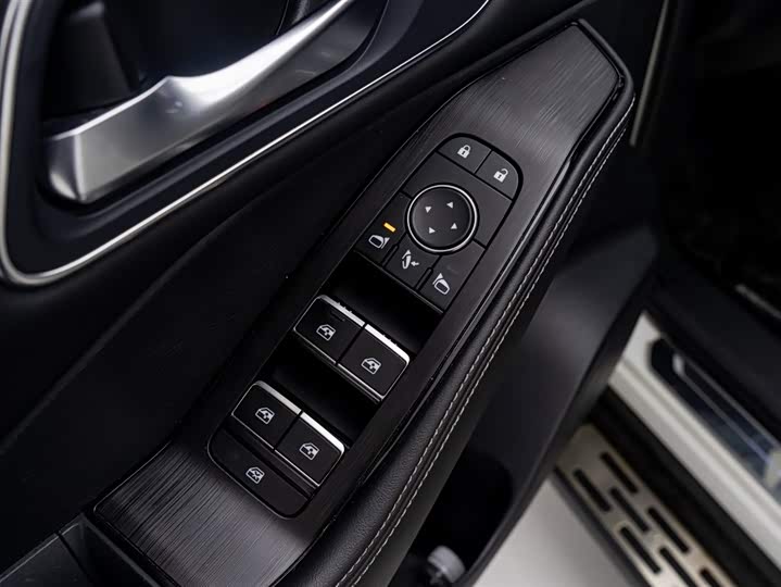 Фото 21 - Nissan X-Trail