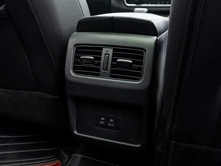 Фото 9 - Nissan X-Trail