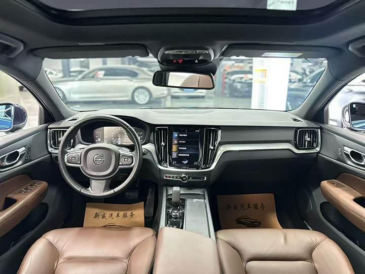 Фото 6 - Volvo S60