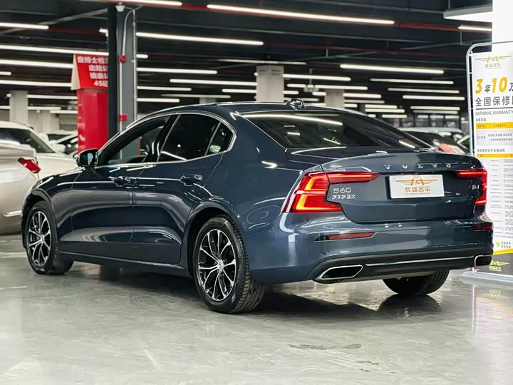 Фото 7 - Volvo S60