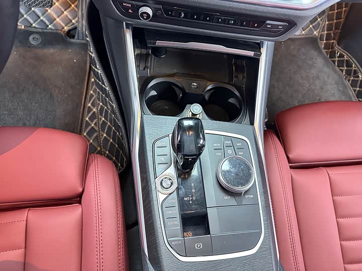 Фото 10 - BMW 3 Series