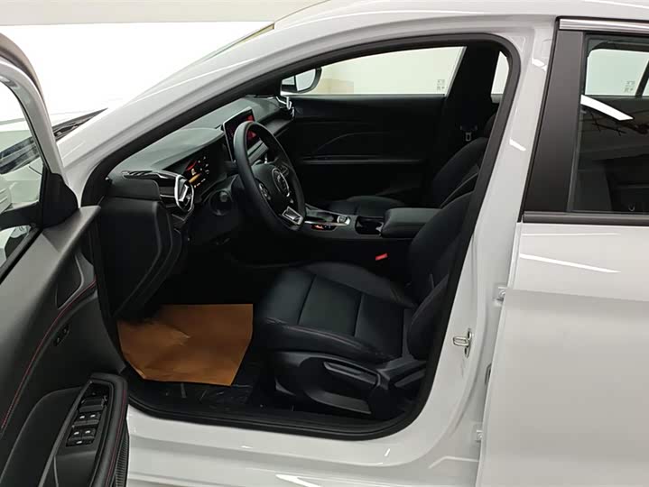 Фото 9 - MG Motor 5