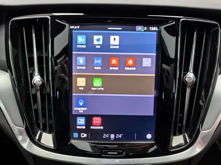 Фото 11 - Volvo S60