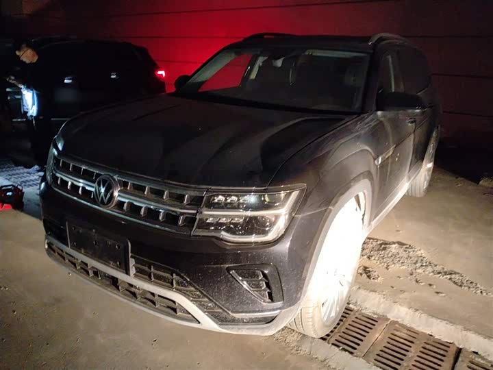 Фото 2 - Volkswagen Teramont Pro