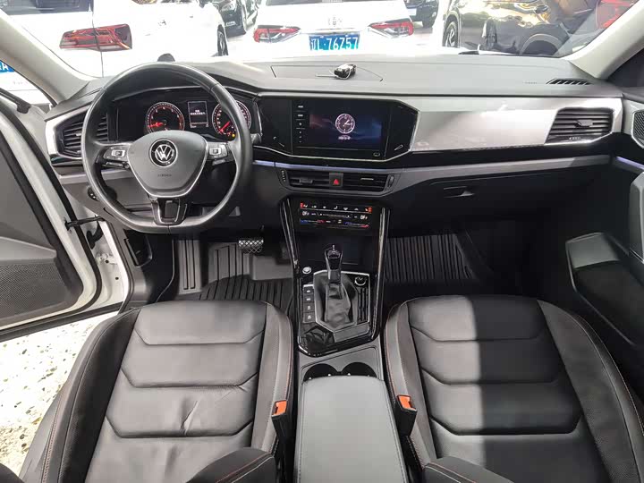 Фото 16 - Volkswagen Tayron