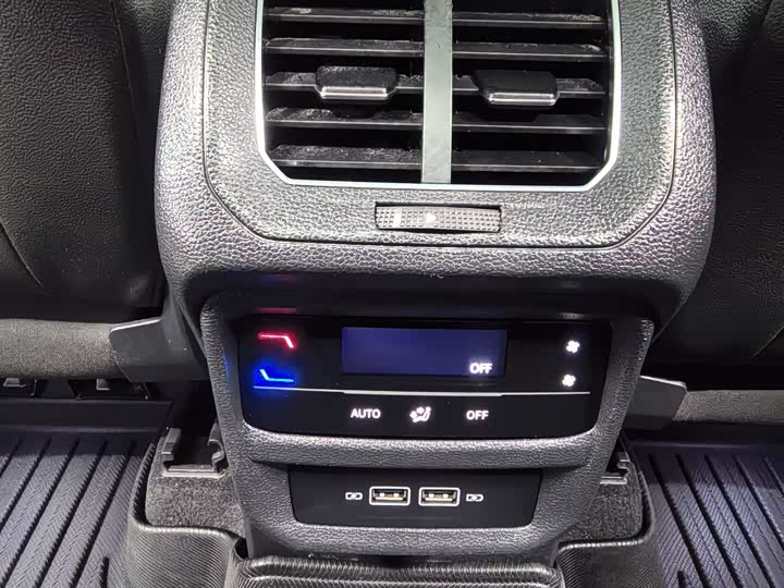 Фото 17 - Volkswagen Tayron