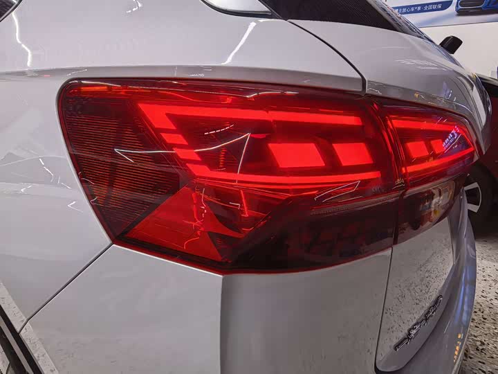 Фото 24 - Volkswagen Tayron