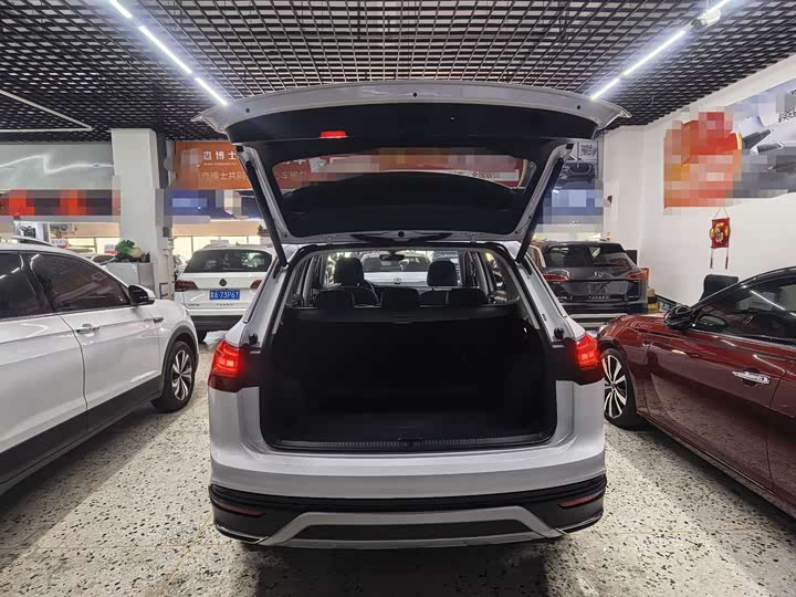 Фото 8 - Volkswagen Tayron