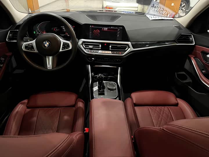 Фото 14 - BMW 3 Series