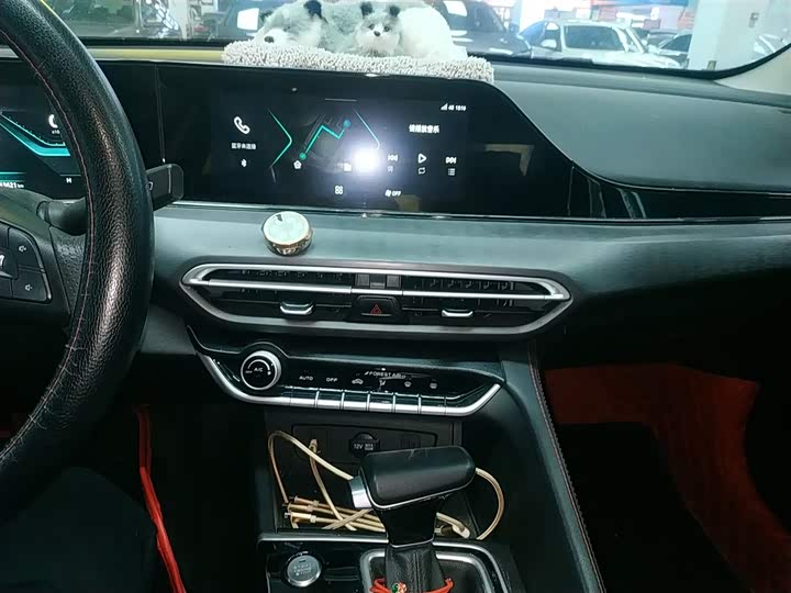 Фото 13 - Changan Eado Plus