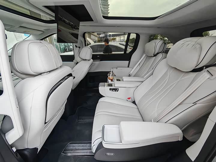 Фото 8 - XPeng X9