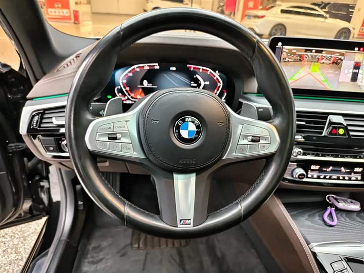 Фото 10 - BMW 5 Series