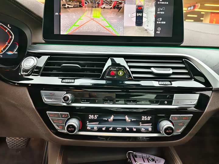 Фото 12 - BMW 5 Series