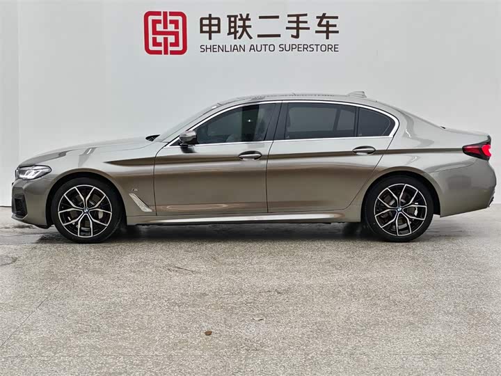 Фото 3 - BMW 5 Series